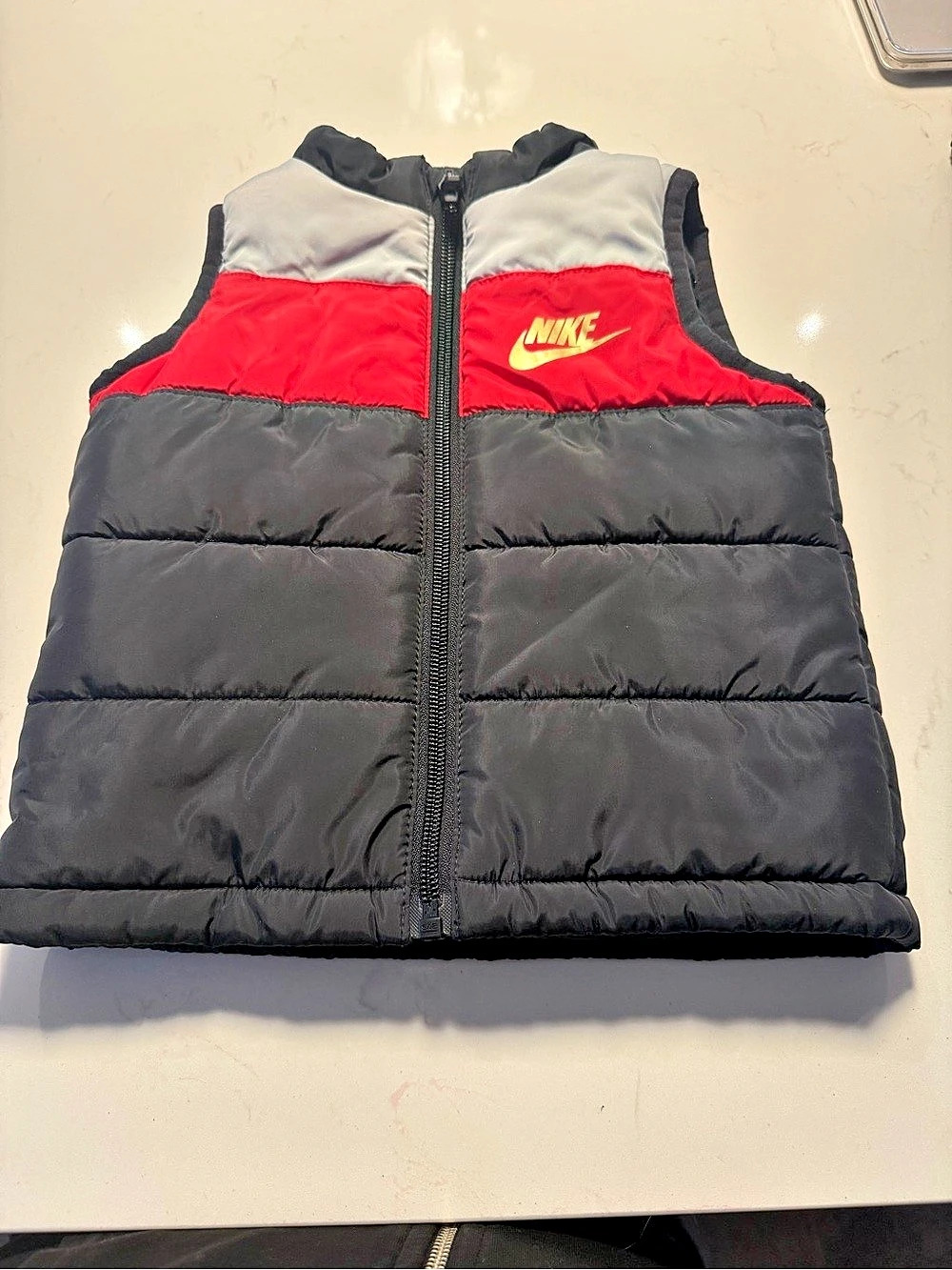 Nike Infant Colorblock Puffer Vest Black & Red Size 18 months